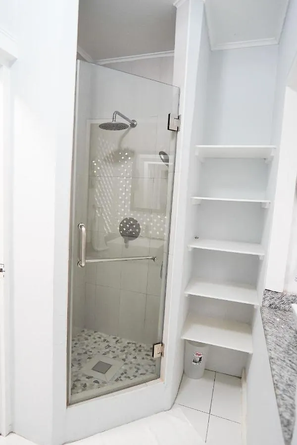 Lola'S Tropical Oasis Apartamento Montego Bay Jamaica